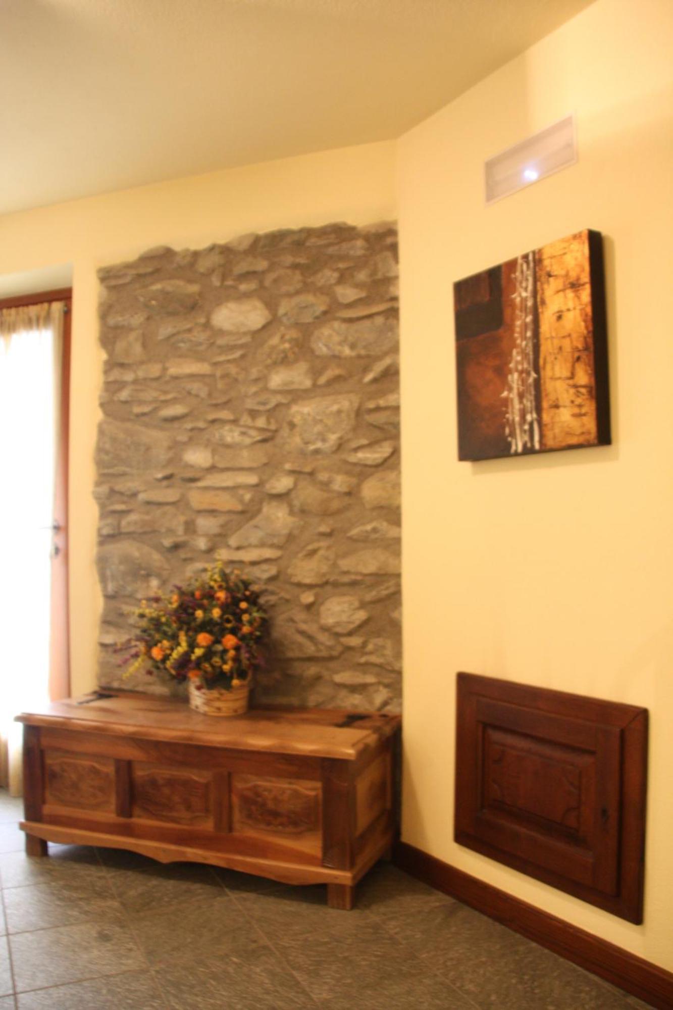 Bed and Breakfast Lo Teisson Pollein Екстер'єр фото