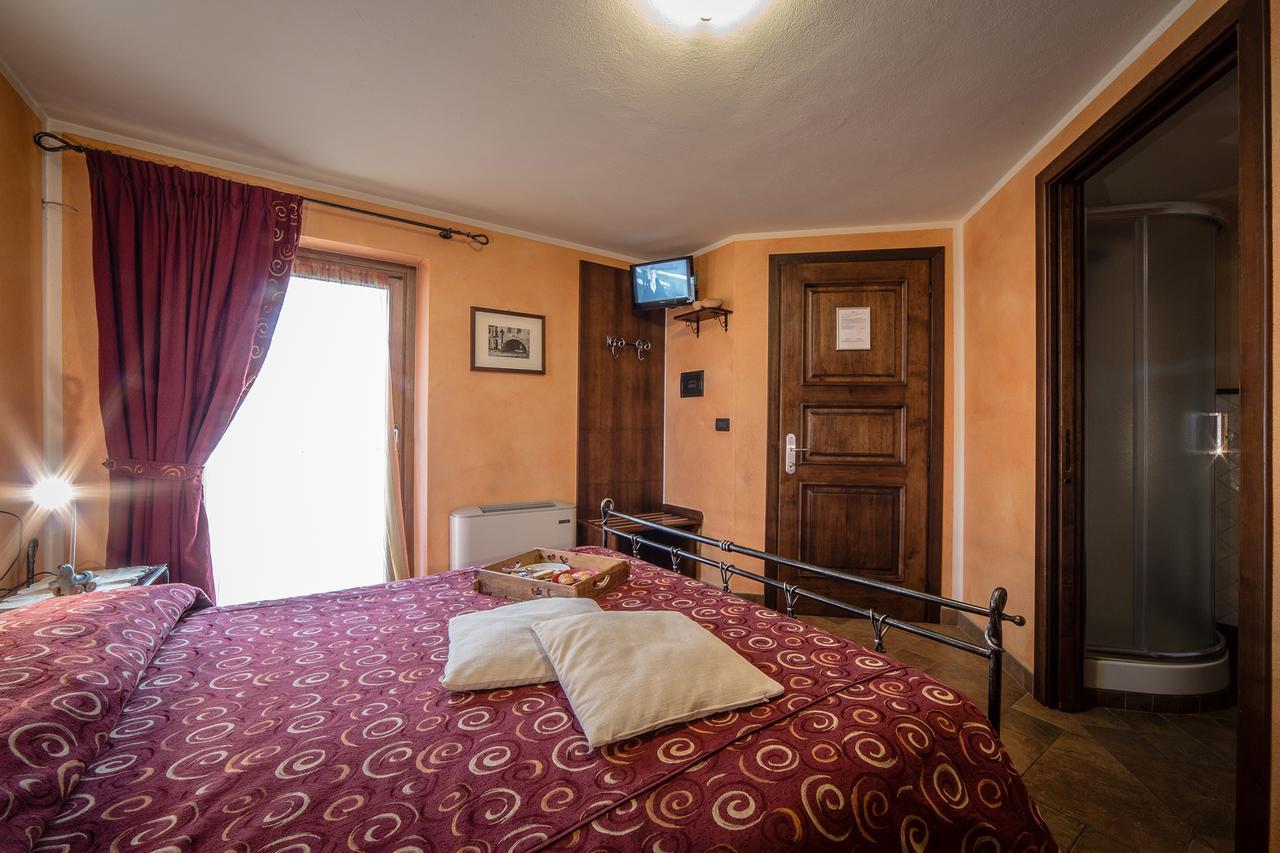 Bed and Breakfast Lo Teisson Pollein Екстер'єр фото